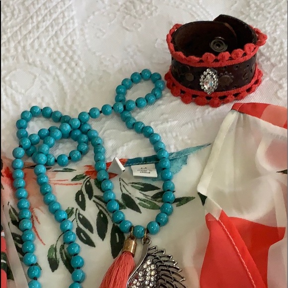 ⭐️Adorned Crown artisan assemblage Vintage leather coral bling cuff bracelet - Picture 6 of 8